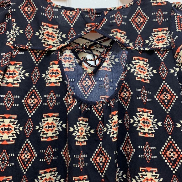 Xhilaration Long Sleeve Aztec Print Tunic Dress Size M - Picture 4 of 6